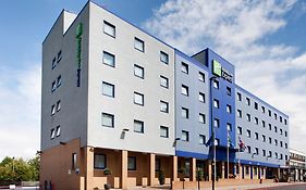 Holiday Express Park Royal By Ihg 3*